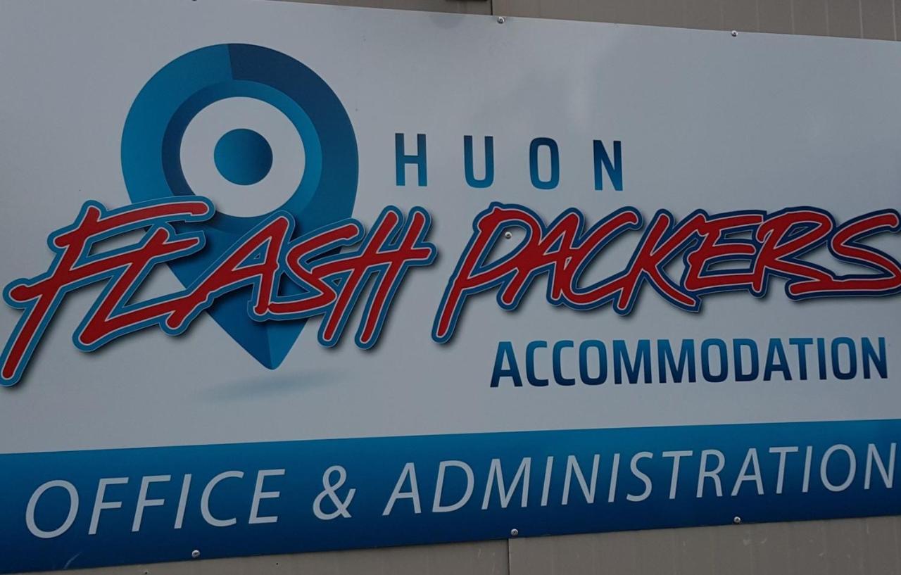 Huon Flash Packers Franklin Exteriör bild